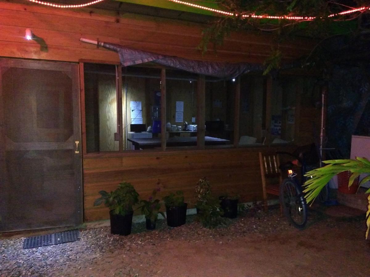 Placencia Hostel Zewnętrze zdjęcie